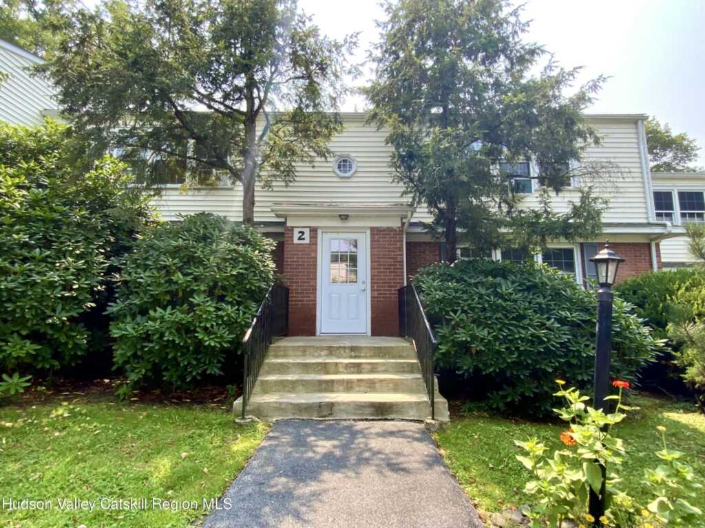 2 Huguenot Street, Unit #4, New Paltz, NY 12561