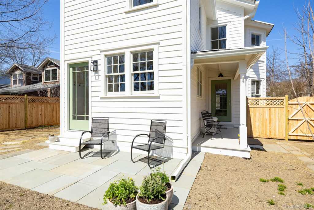 66 Chestnut Street, Rhinebeck, NY 12572 - Photo 23 of 30