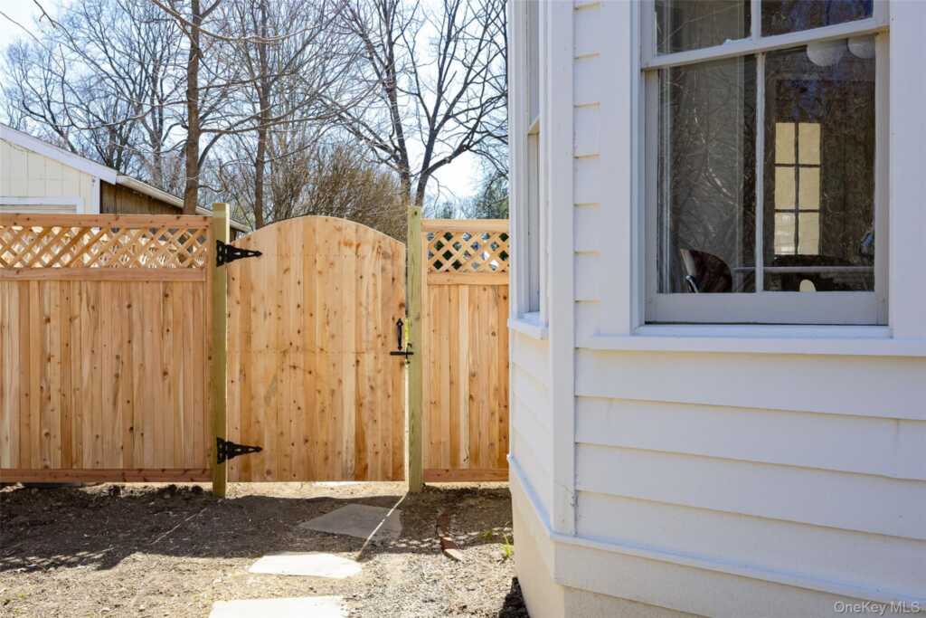 66 Chestnut Street, Rhinebeck, NY 12572 - Photo 29 of 30