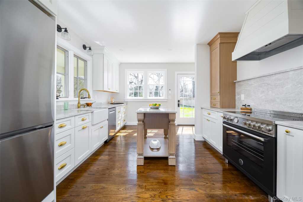 66 Chestnut Street, Rhinebeck, NY 12572 - Photo 5 of 30