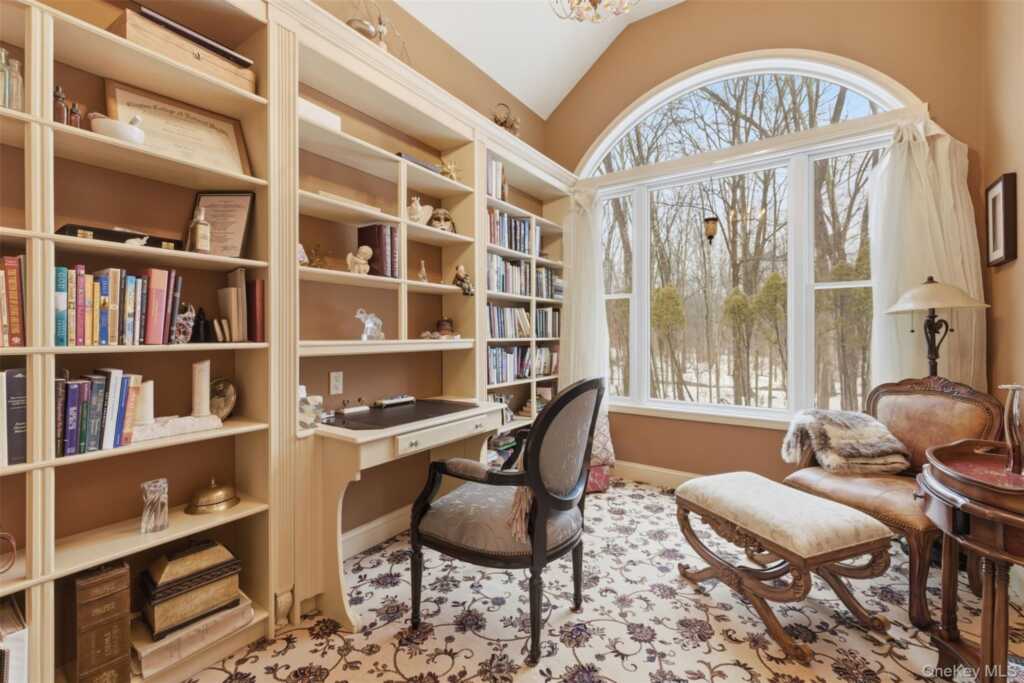 6 Foxwood Road, New Paltz, NY 12561 - Photo 15 of 37