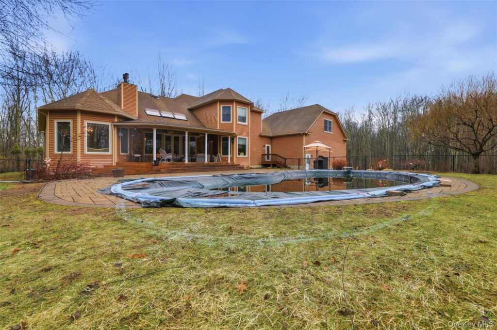 6 Foxwood Road, New Paltz, NY 12561 - Photo 2 of 37