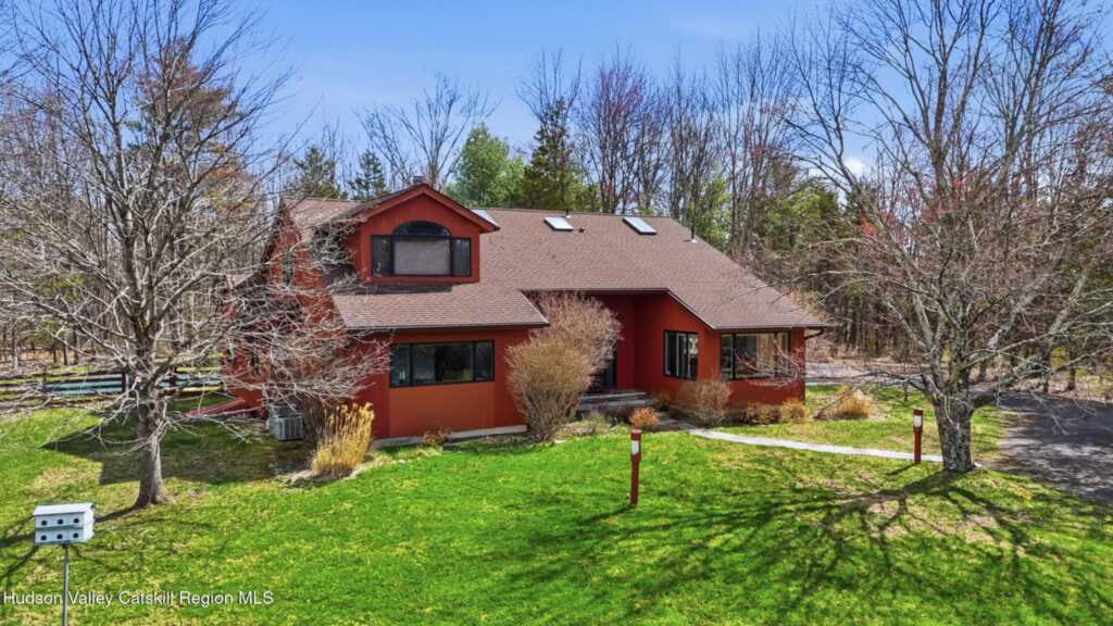 6 Tall Pines Road, New Paltz, NY 12561