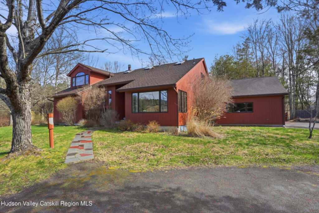 6 Tall Pines Road, New Paltz, NY 12561 - Photo 3 of 50