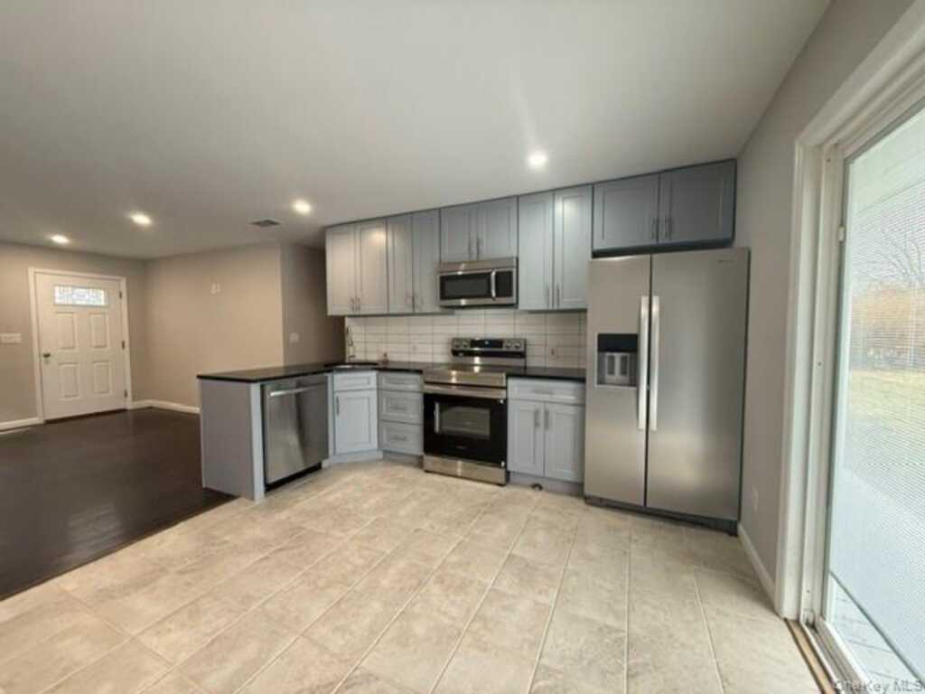 30 Melissa Road, Kingston, NY 12401 - Photo 5 of 12