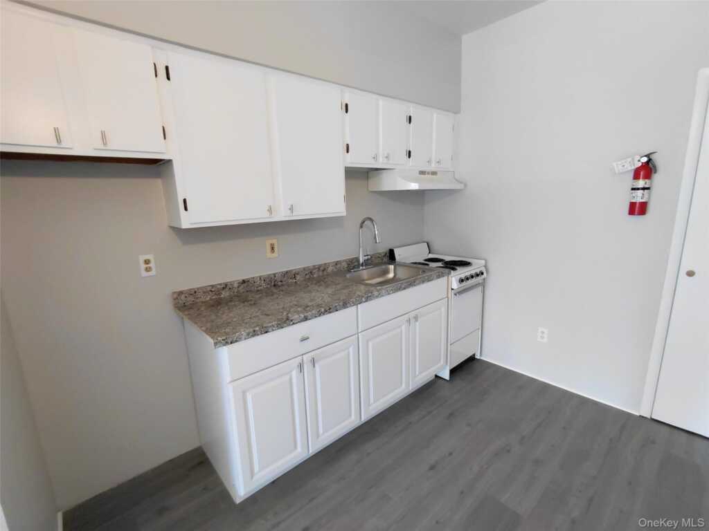 79 Franklin Street, Unit #303, Kingston, NY 12401 - Photo 10 of 16