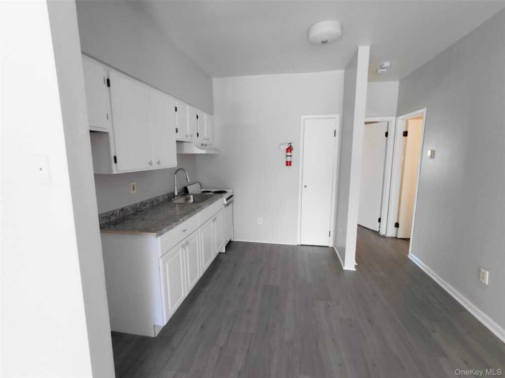 79 Franklin Street, Unit #303, Kingston, NY 12401 - Photo 8 of 16