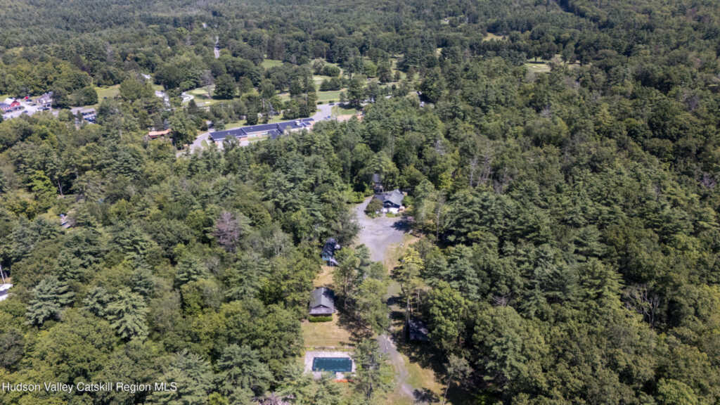 20 Country Club Lane, Woodstock, NY 12498 - Photo 6 of 17