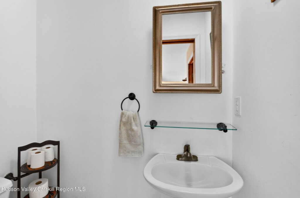 205 Esopus Creek Road, Saugerties, NY 12477 - Photo 19 of 50