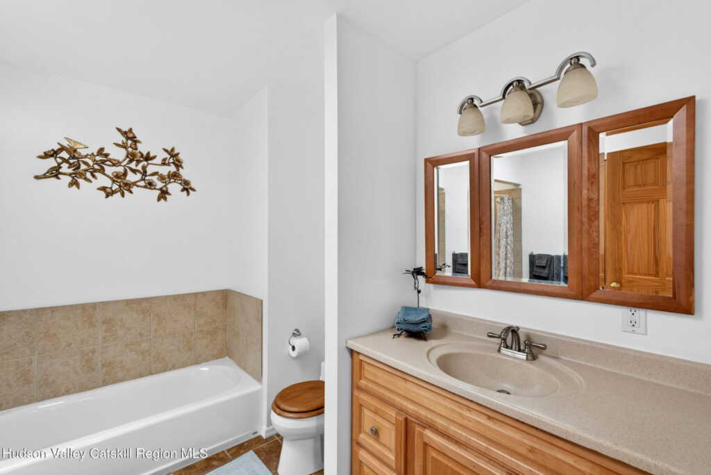 205 Esopus Creek Road, Saugerties, NY 12477 - Photo 24 of 50