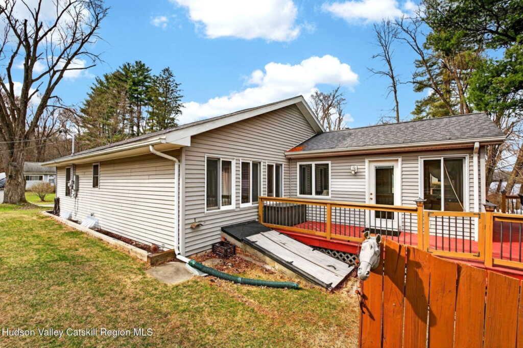 205 Esopus Creek Road, Saugerties, NY 12477 - Photo 39 of 50