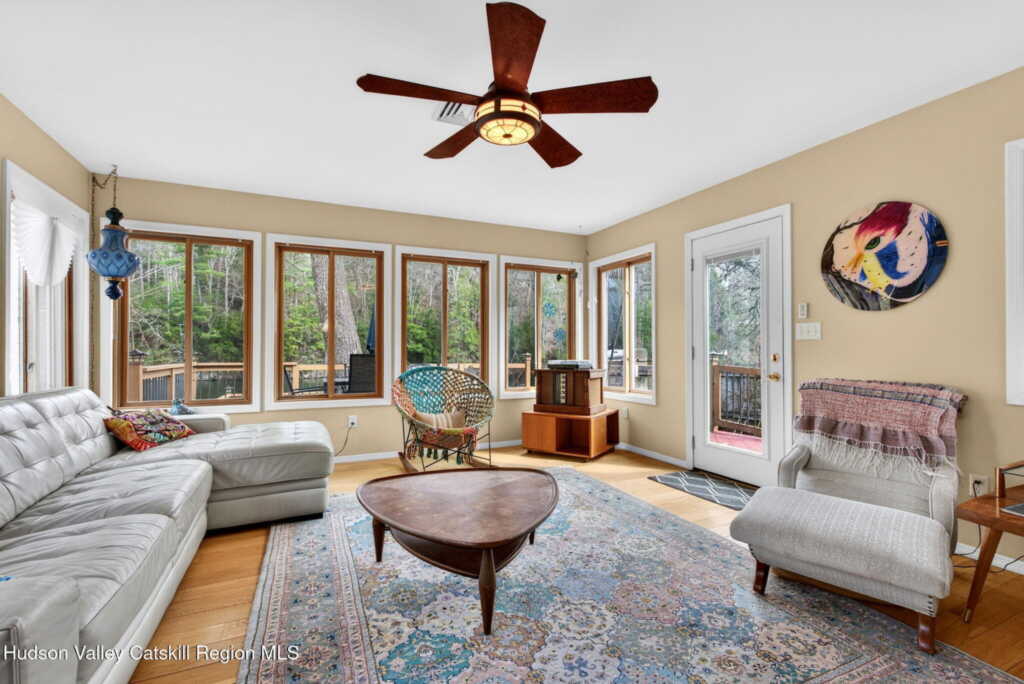 205 Esopus Creek Road, Saugerties, NY 12477 - Photo 6 of 50