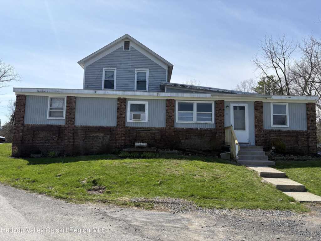 103-105 Flatbush Camp Road, Unit #2, Saugerties, NY 12477