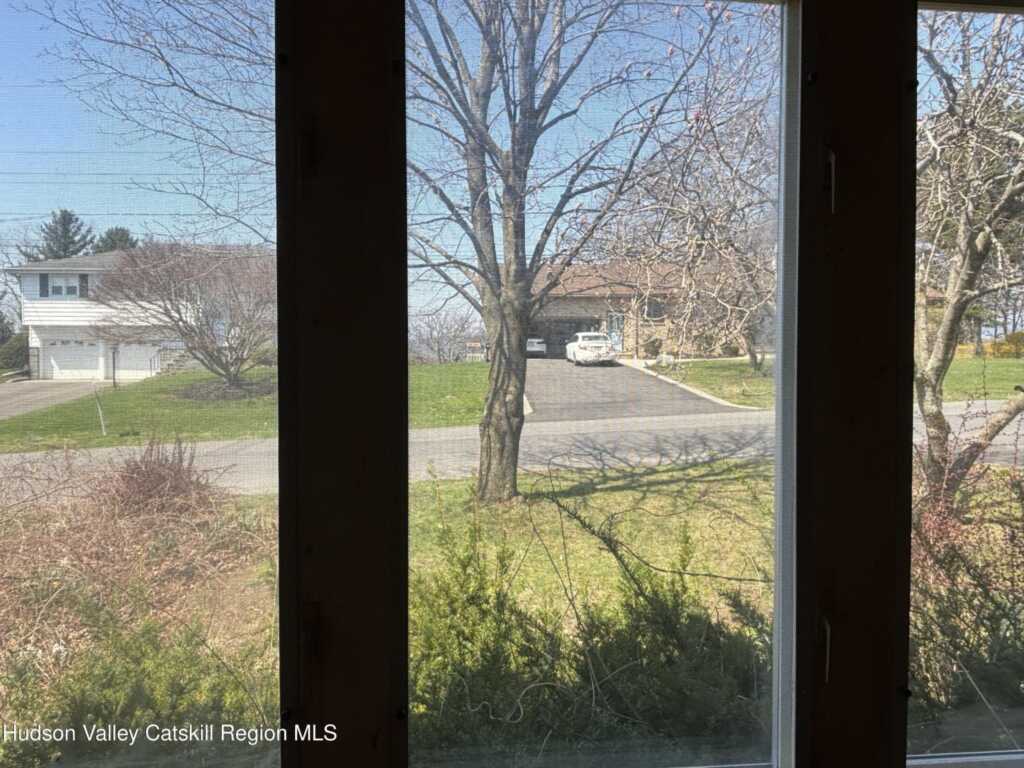 106 Florence Street, Kingston, NY 12401 - Photo 10 of 39