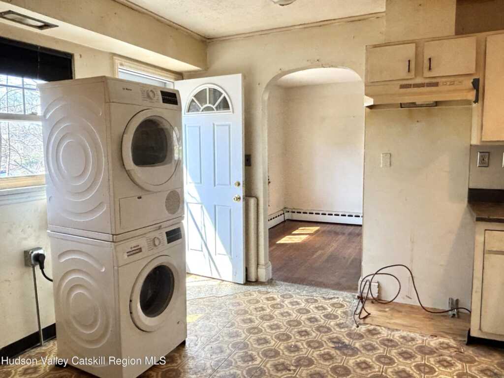 106 Florence Street, Kingston, NY 12401 - Photo 13 of 39