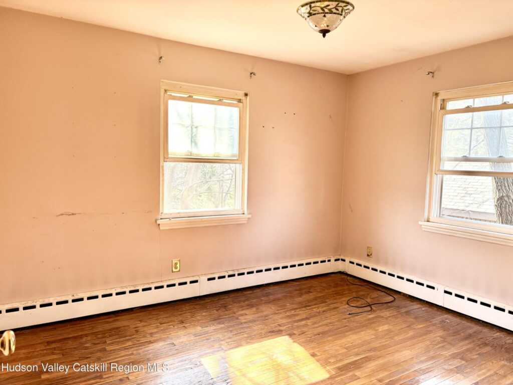 106 Florence Street, Kingston, NY 12401 - Photo 14 of 39