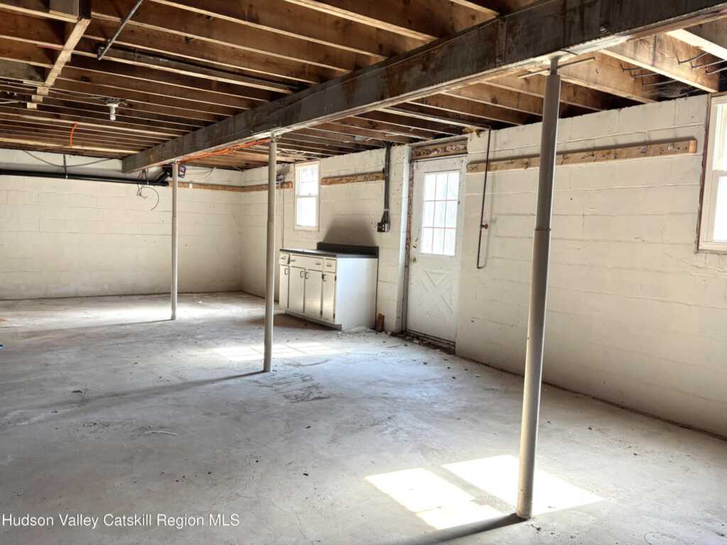 106 Florence Street, Kingston, NY 12401 - Photo 29 of 39