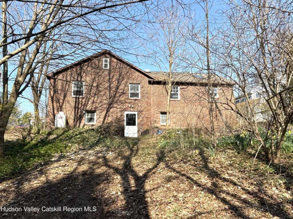 106 Florence Street, Kingston, NY 12401 - Photo 3 of 39