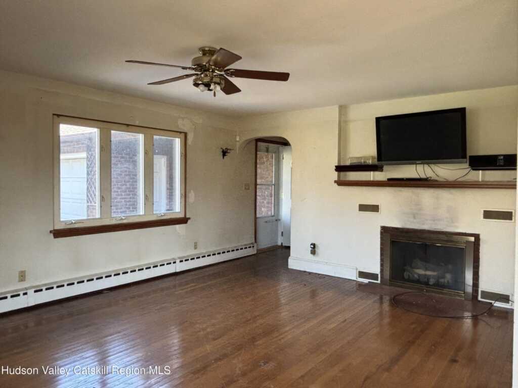 106 Florence Street, Kingston, NY 12401 - Photo 6 of 39