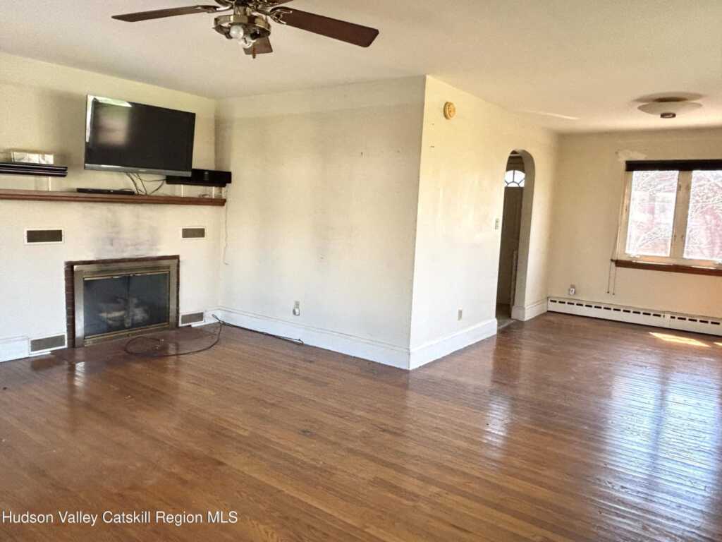 106 Florence Street, Kingston, NY 12401 - Photo 7 of 39