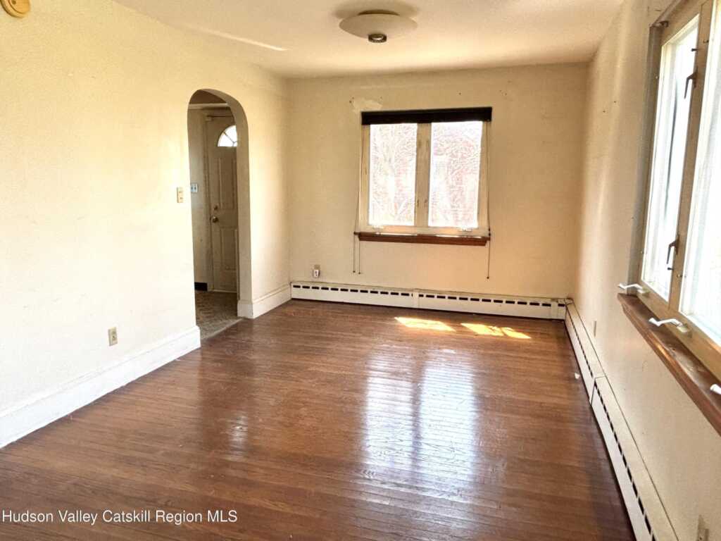 106 Florence Street, Kingston, NY 12401 - Photo 8 of 39