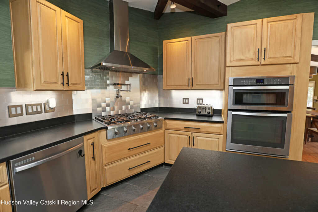 93 Phillips Road, Saugerties, NY 12477 - Photo 16 of 50