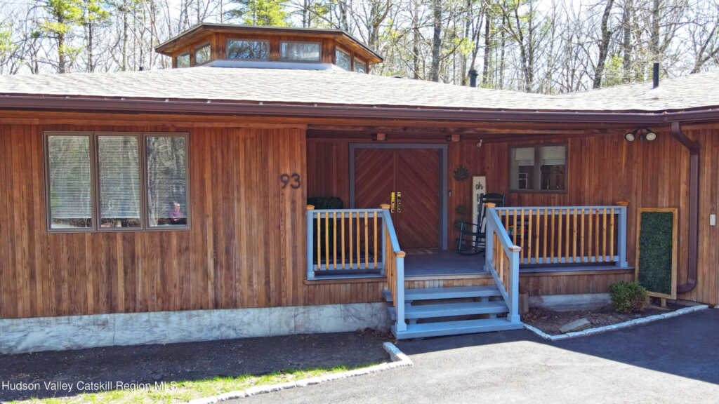 93 Phillips Road, Saugerties, NY 12477 - Photo 2 of 50