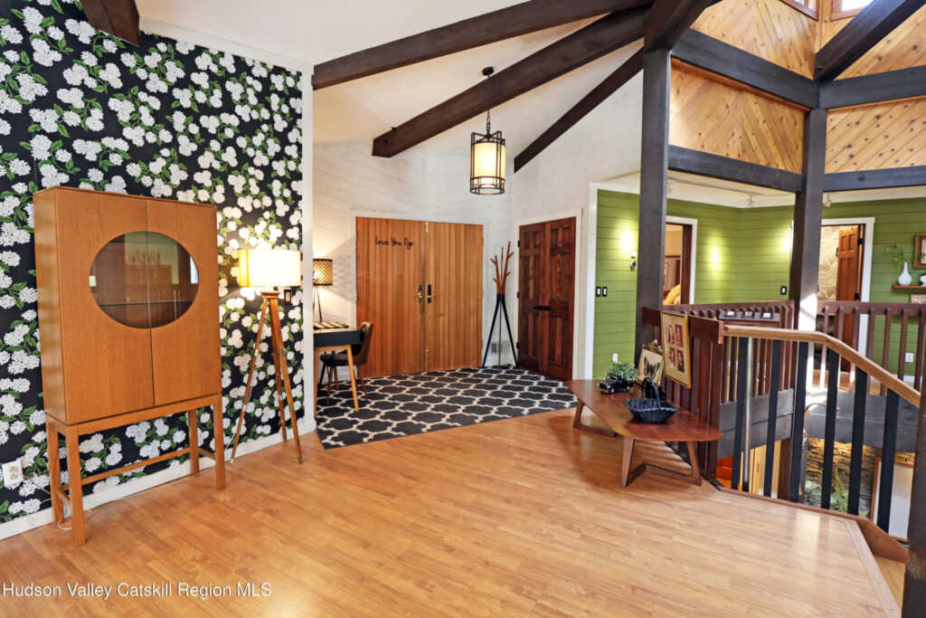 93 Phillips Road, Saugerties, NY 12477 - Photo 5 of 50