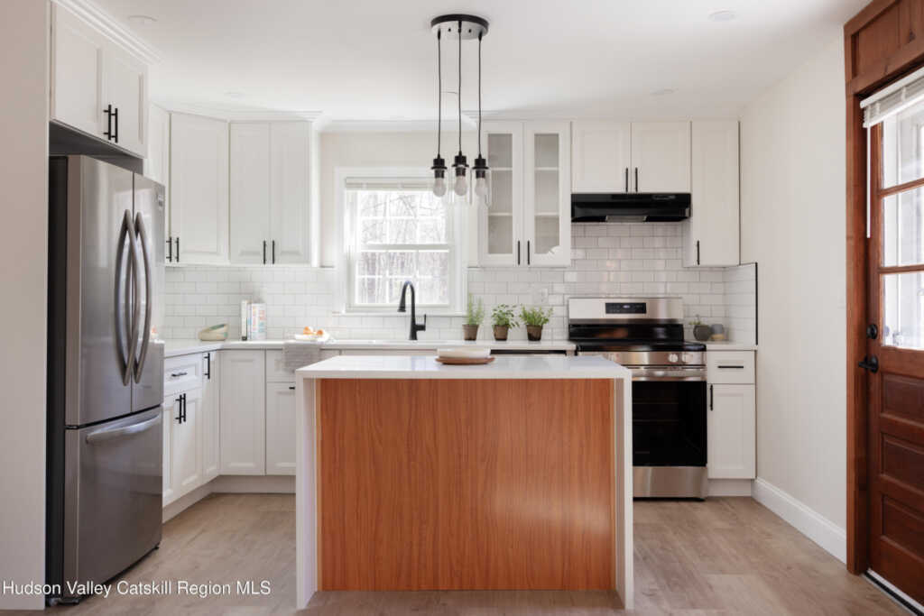 647 Hickory Bush Road, Kingston, NY 12401 - Photo 4 of 24