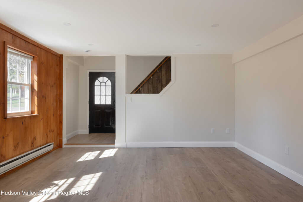 647 Hickory Bush Road, Kingston, NY 12401 - Photo 8 of 24