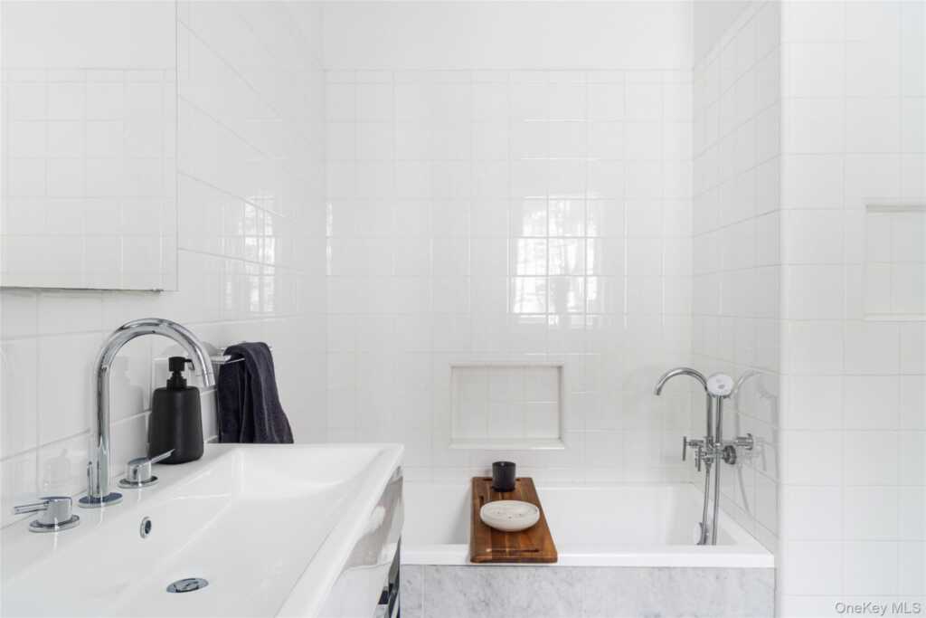 15 Lake View Drive, Woodstock, NY 12448 - Photo 19 of 50