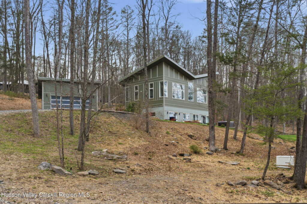 780 Oakwood Circle, Stone Ridge, NY 12484 - Photo 2 of 39