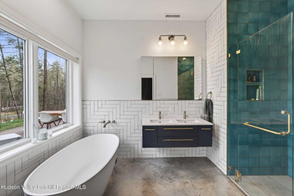 780 Oakwood Circle, Stone Ridge, NY 12484 - Photo 21 of 39