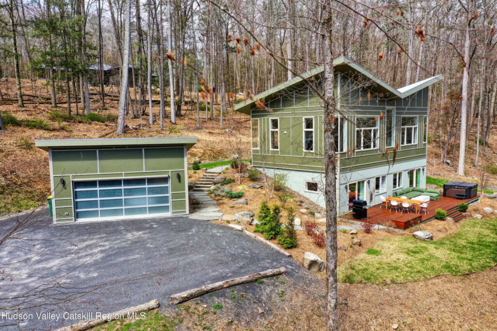 780 Oakwood Circle, Stone Ridge, NY 12484 - Photo 31 of 39