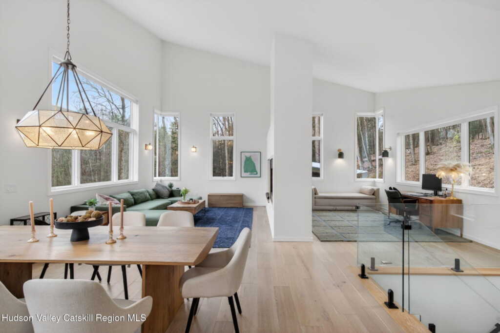 780 Oakwood Circle, Stone Ridge, NY 12484 - Photo 5 of 39