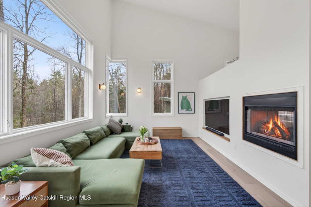 780 Oakwood Circle, Stone Ridge, NY 12484 - Photo 7 of 39