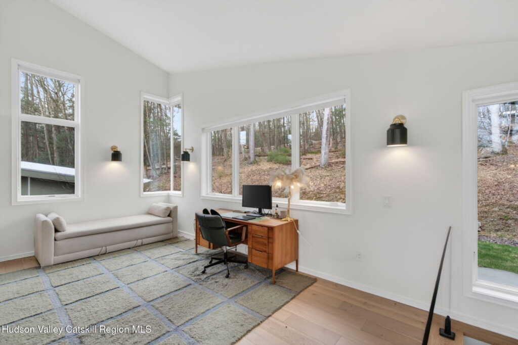 780 Oakwood Circle, Stone Ridge, NY 12484 - Photo 8 of 39