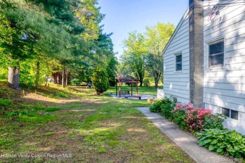 94 Tammany Street, Kingston, NY 12401 - Photo 42 of 49
