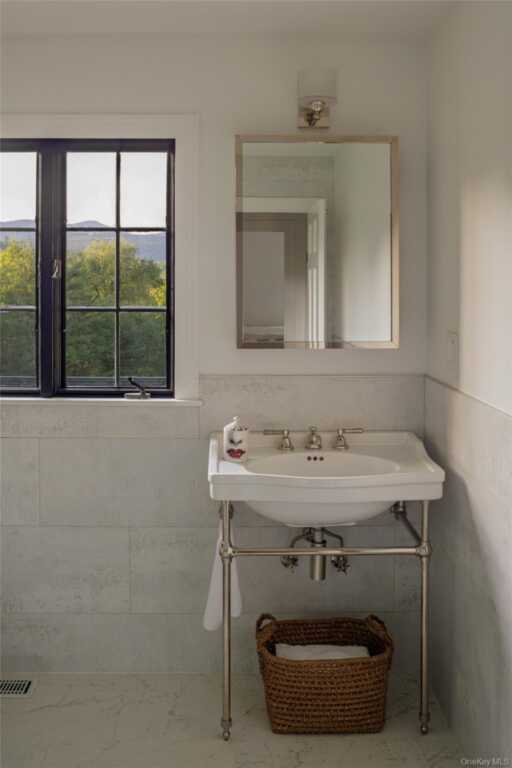 9 Black Bear Road, Woodstock, NY 12409 - Photo 13 of 28