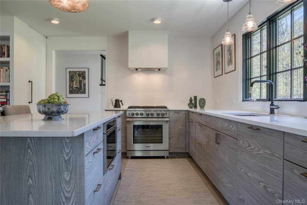 9 Black Bear Road, Woodstock, NY 12409 - Photo 8 of 28