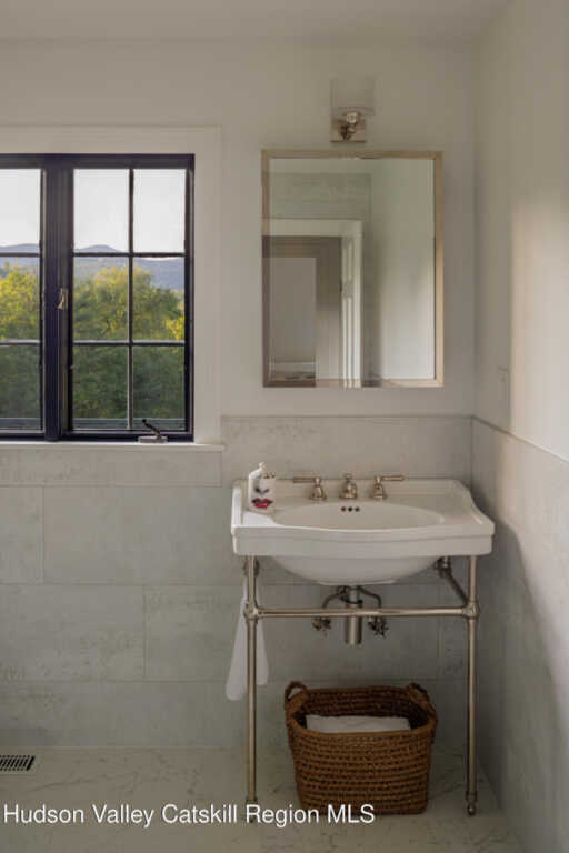 9 Black Bear Road, Woodstock, NY 12409 - Photo 13 of 28