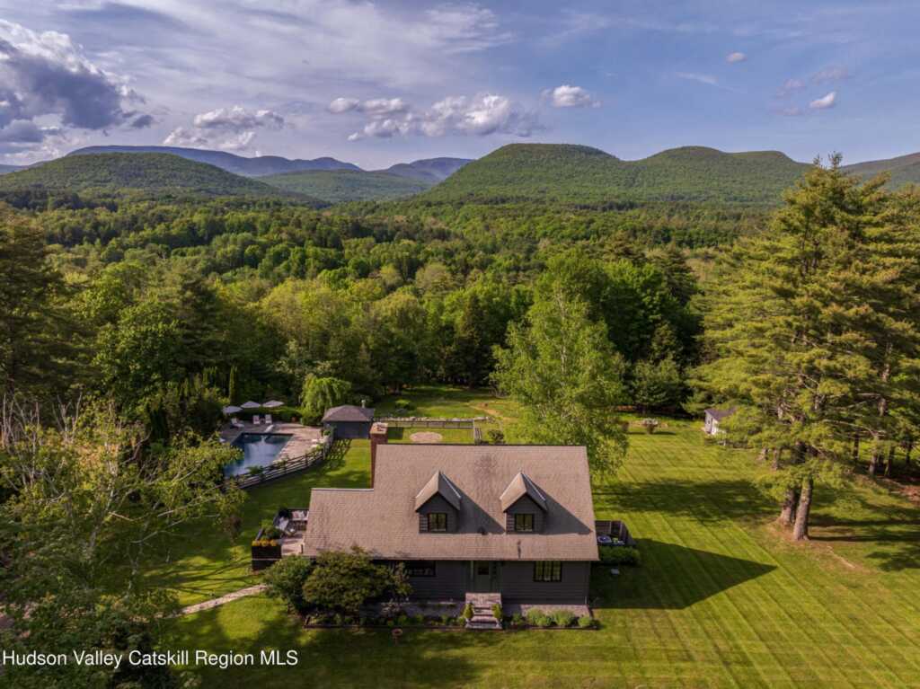 9 Black Bear Road, Woodstock, NY 12409 - Photo 2 of 28