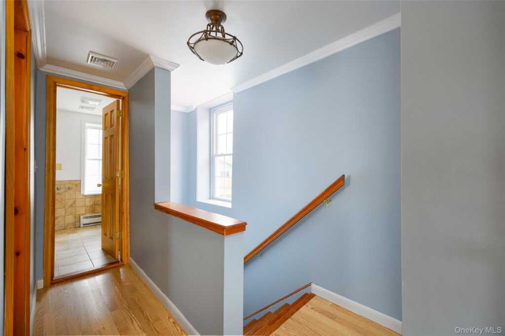 26 Elizabeth Street, Saugerties, NY 12477 - Photo 15 of 36