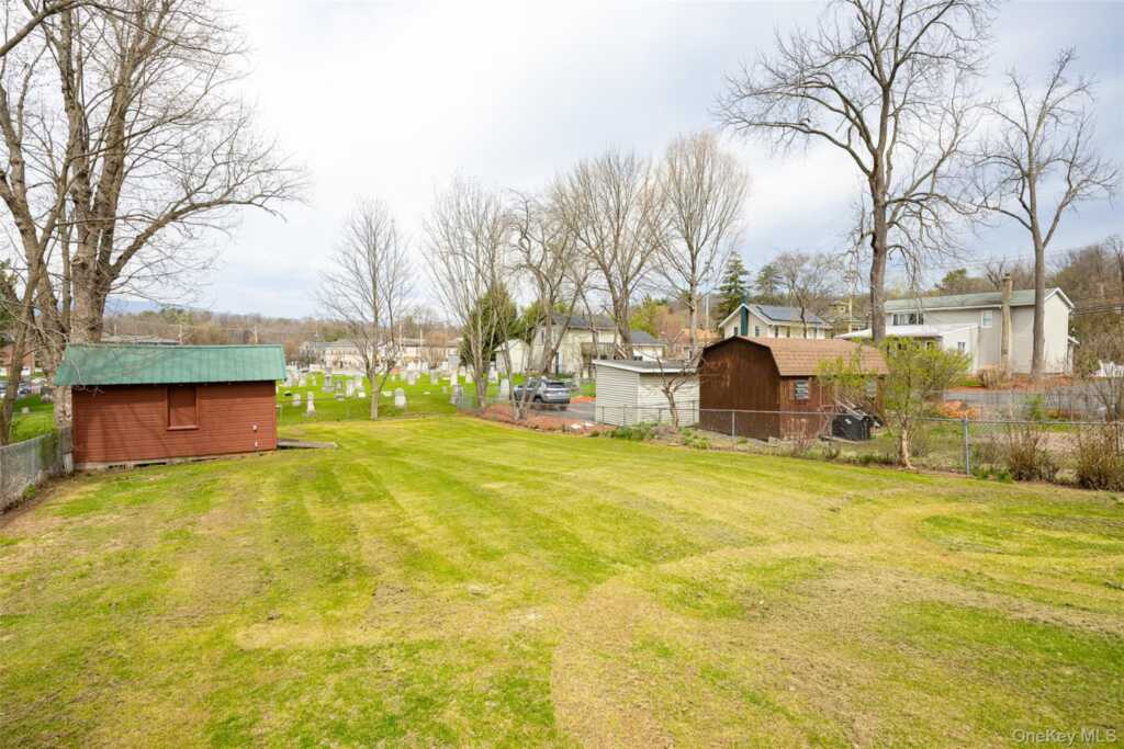 26 Elizabeth Street, Saugerties, NY 12477 - Photo 25 of 36