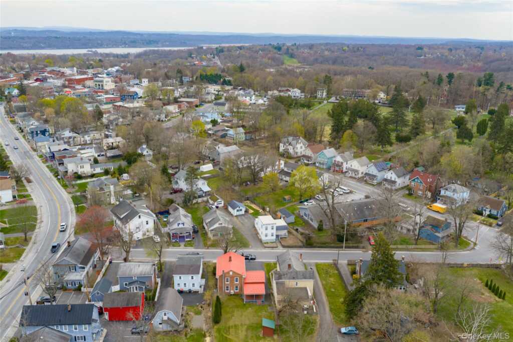 26 Elizabeth Street, Saugerties, NY 12477 - Photo 32 of 36