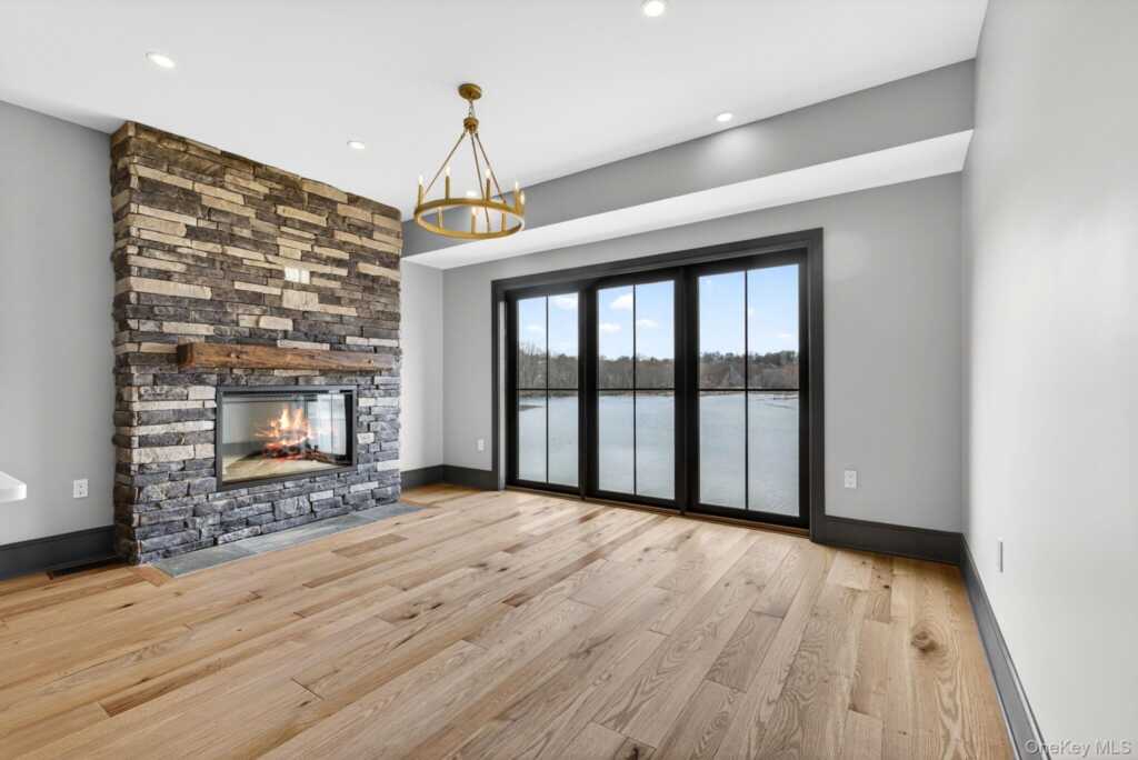 4 Icehouse Drive, Saugerties, NY 12477 - Photo 3 of 50