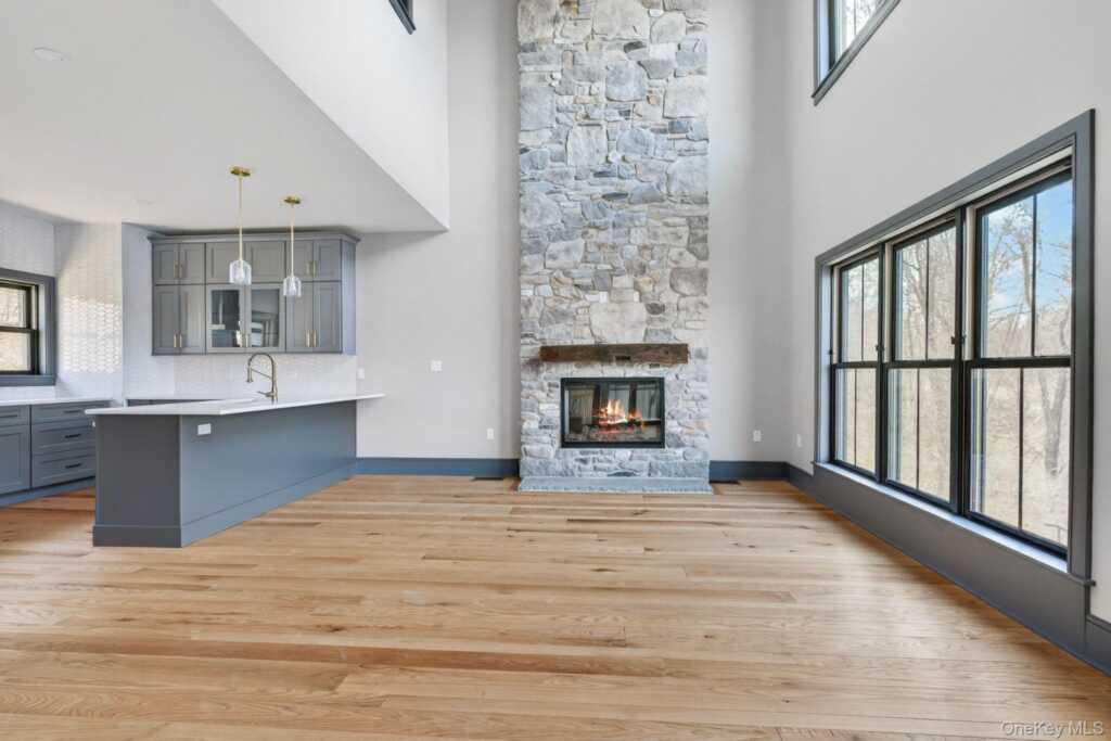 22 Icehouse Drive, Saugerties, NY 12477 - Photo 4 of 50