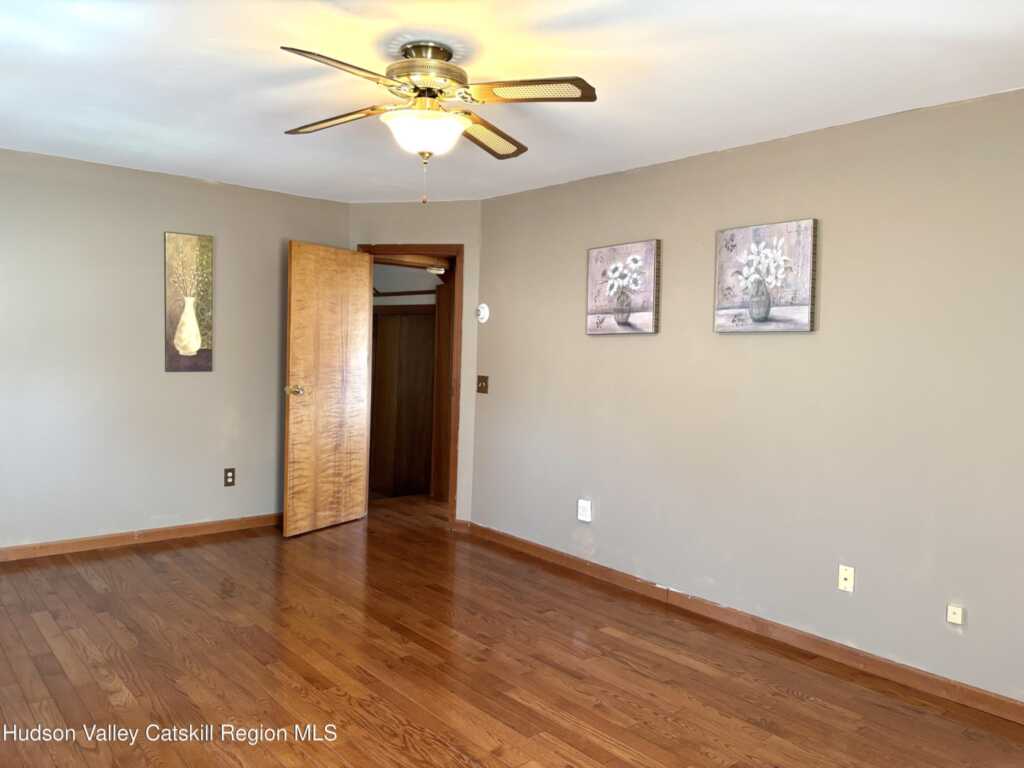 145 Hinsdale Street, Kingston, NY 12401 - Photo 19 of 27
