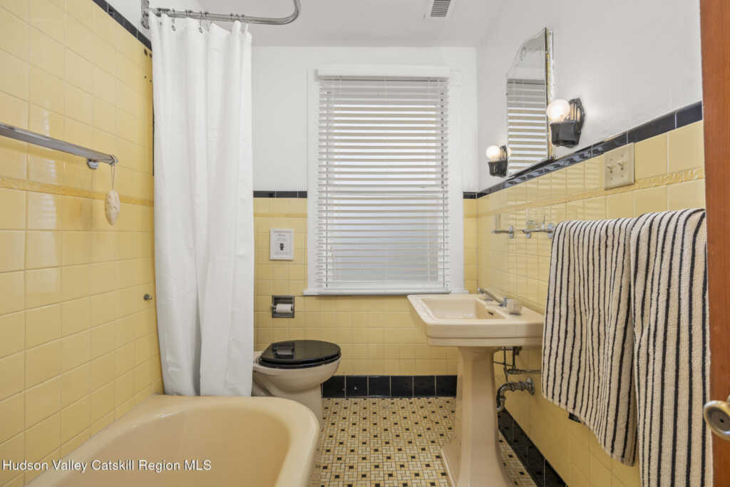 4174 Route 9w, Saugerties, NY 12477 - Photo 25 of 47