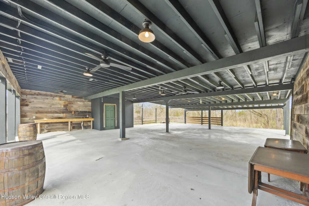 4174 Route 9w, Saugerties, NY 12477 - Photo 37 of 47